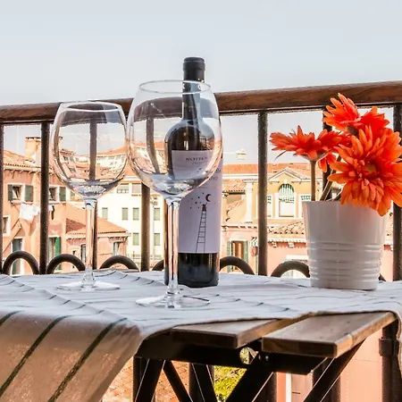 Apartment Sunny Nest Canal View In Chic Movida *