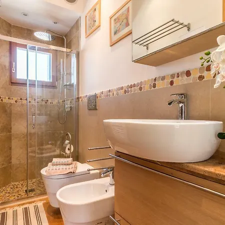 Sunny Nest Canal View In Chic Movida شقة *