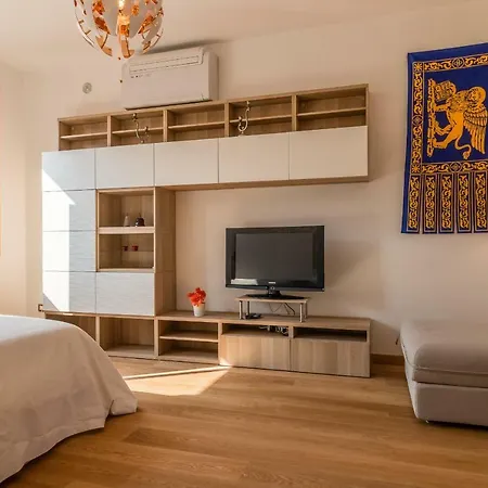 Sunny Nest Canal View In Chic Movida شقة *