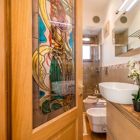 شقة Sunny Nest Canal View In Chic Movida