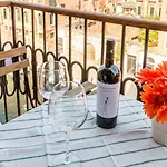 Sunny Nest Canal View In Chic Movida Appartement *