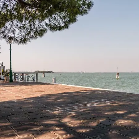 Appartement Sunny Nest Canal View In Chic Movida *